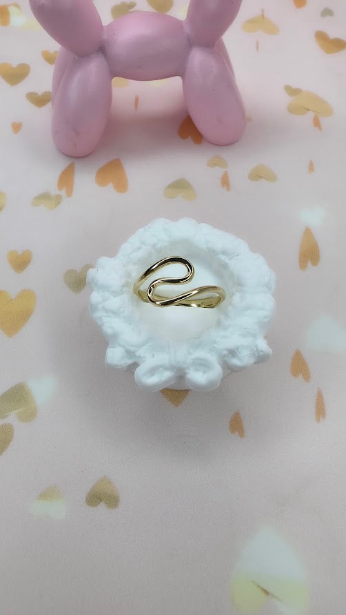 Anillo curva  En Oro De 10K