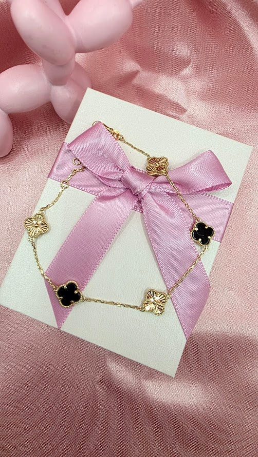 Pulso VC Negro Diamantado en Oro de 10k