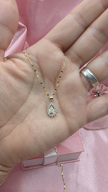 Gargantilla Lupita gota piedras mini en Oro de 10k