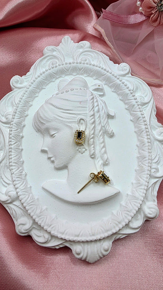 Aretes Piedra JD En Oro De 10k