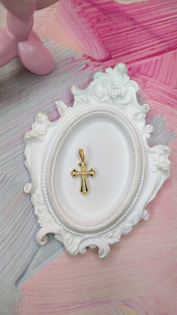 Dije Cruz Lisa Gótica En Oro De 10k