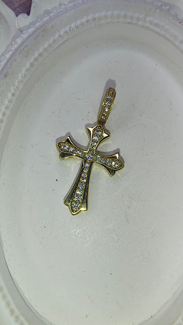 Dije Cruz Lisa Gótica En Oro De 10k