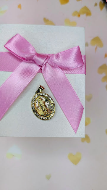 Dije Medalla San Judas Oval Diamantado Tricolor En Oro 10k