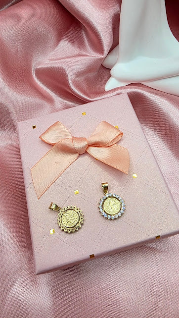 DIJE SAN BENITO PIEDRAS EN ORO DE 10K