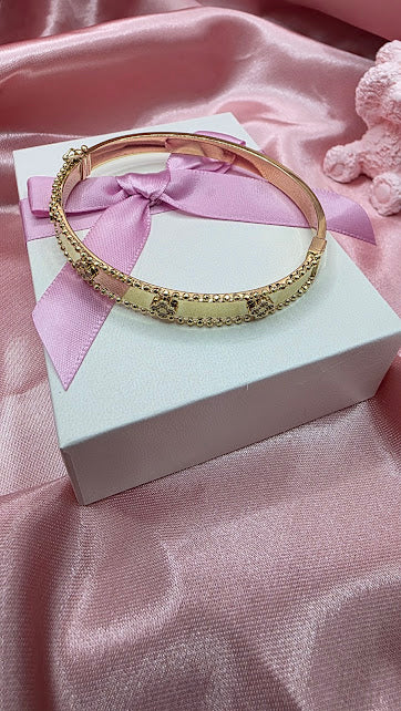 BRAZALETE VC EN ORO DE 10K