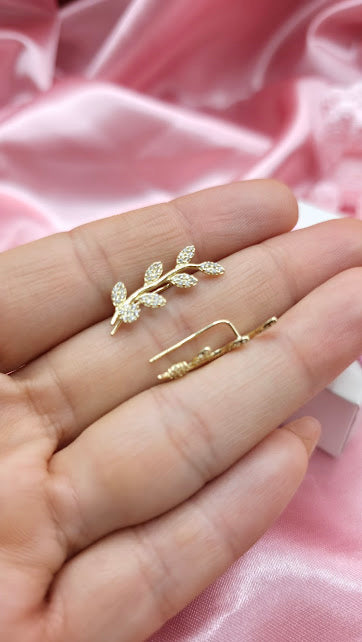 ARETES TREPADORES PIEDRAS EN ORO DE 10K