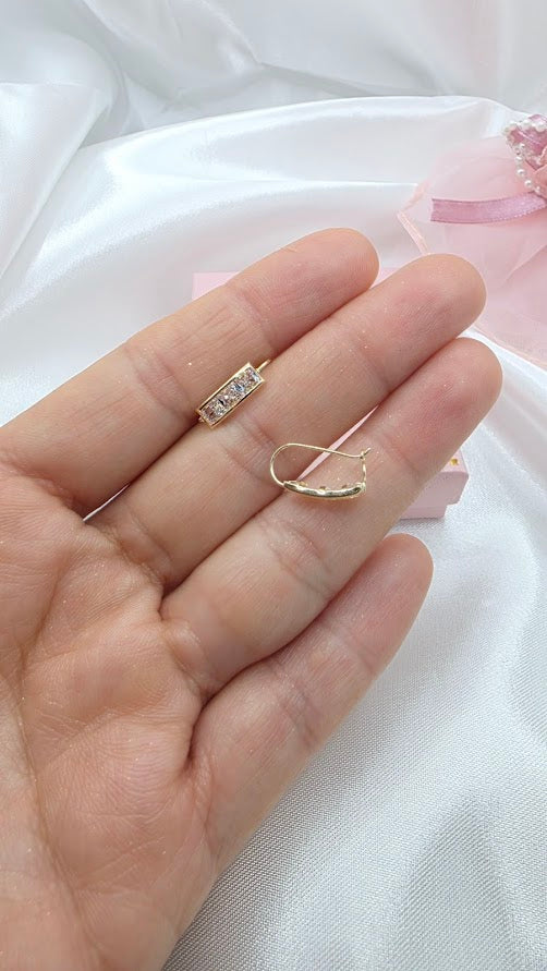 Arete tresillo Chico en Oro de 10k