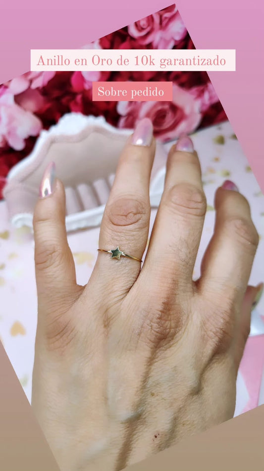 Anillo estrella mediana en oro de 10k