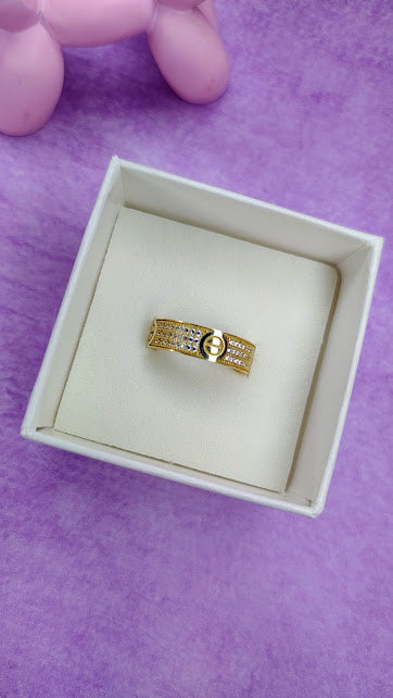 Anillo Car Piedras Gruesas en Oro de 10k