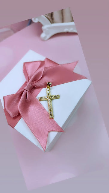 Dije Crucifijo nacional grande de oro 10k