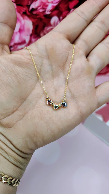 Gargantilla Triple Corazón Tricolor En Oro de 10k