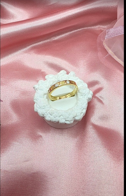 Anillo car piedra en Oro de 10k